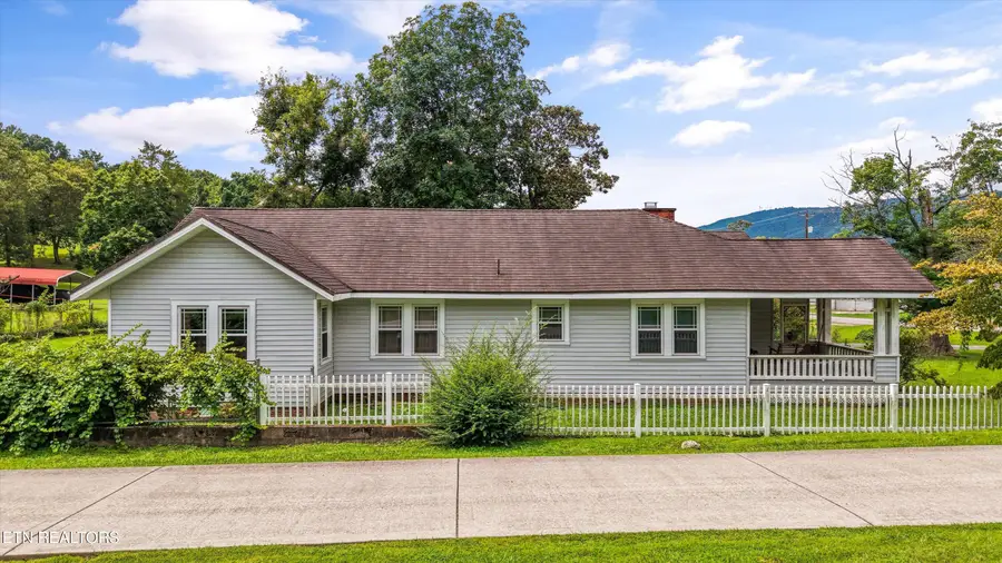 718 N Kingston Ave, Rockwood, TN 37854 - #2