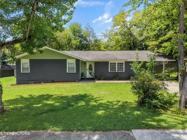 1101 SE Magnet Place, Knoxville, TN 37915