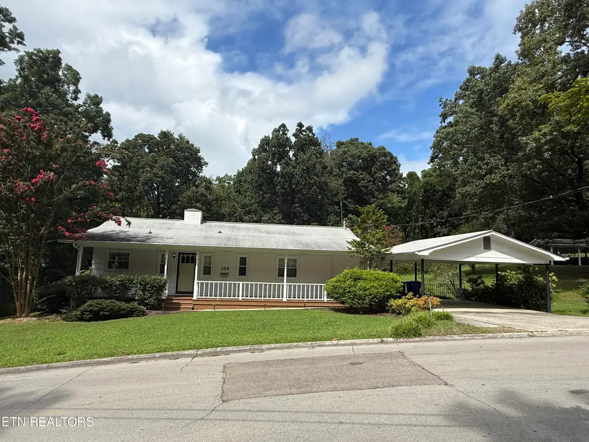 104 Pleasant Rd, Oak Ridge, TN 37830 - #1