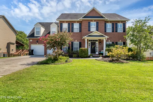 2427 Amber Dawn Lane, Knoxville, TN 37920