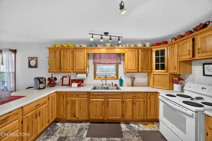 955 Livingston Boat Dock Rd, Allons, TN 38541 - #3