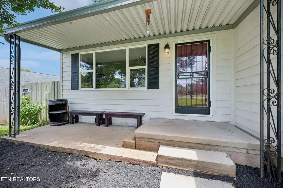 4300 Woodlawn Pike, Knoxville, TN 37920 - #3