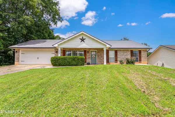 224 Old Clover Hill Rd, Maryville, TN 37803