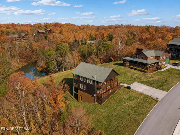339 Oak Lake Drive, Sevierville, TN 37876