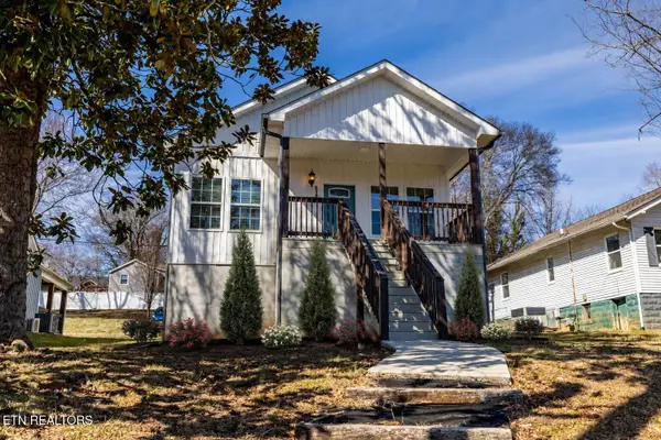 619 NE Midlake Drive, Knoxville, TN 37918