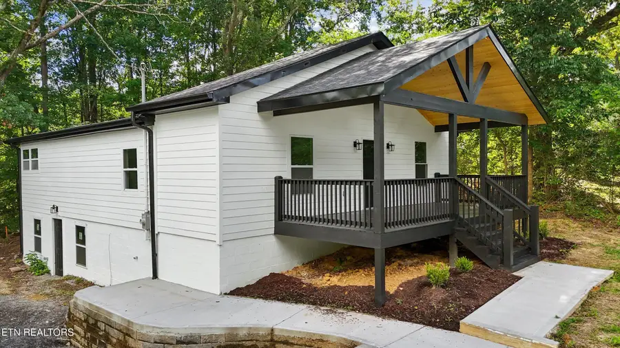4117 Rocky Branch Rd, Walland, TN 37886 - #3