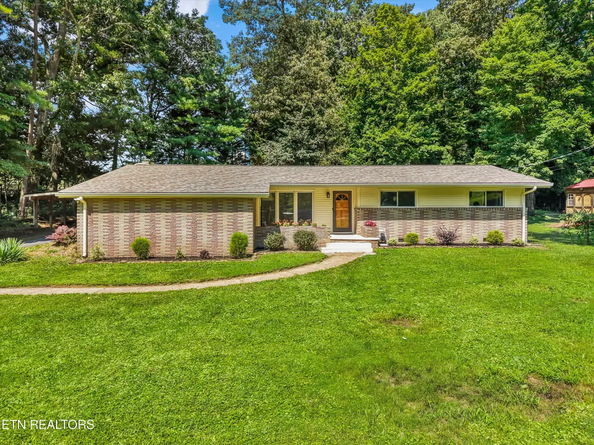 5617 Briercliff Rd, Knoxville, TN 37918 - #1