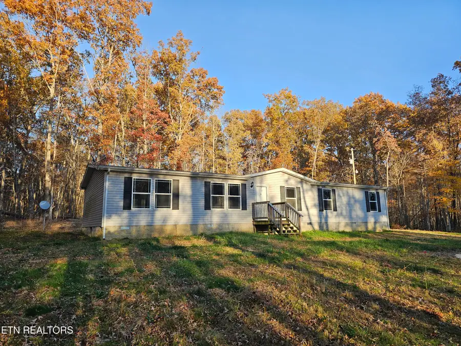 196 Red Hill Rd, Sunbright, TN 37872 - #2