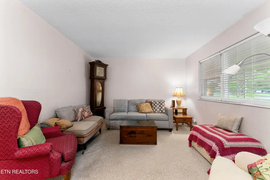 11916 Midhurst Drive, Knoxville, TN 37934 - #2
