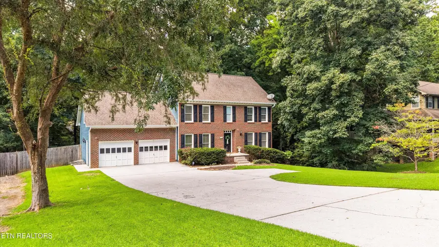 8621 Nubbin Ridge Rd, Knoxville, TN 37923 - #3