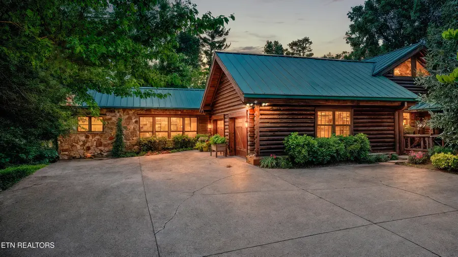 524 Laurel Rd, Townsend, TN 37882 - #3
