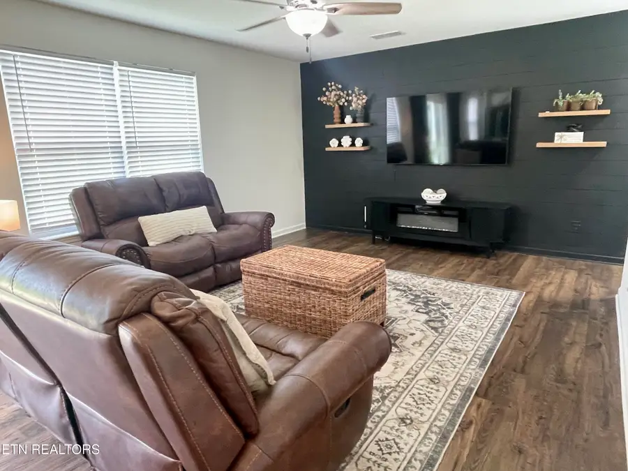819 Old Towne Loop Drive, Seymour, TN 37865 - #3