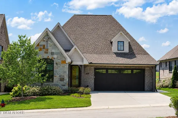192 E Highlands Circle, Lenoir City, TN 37772