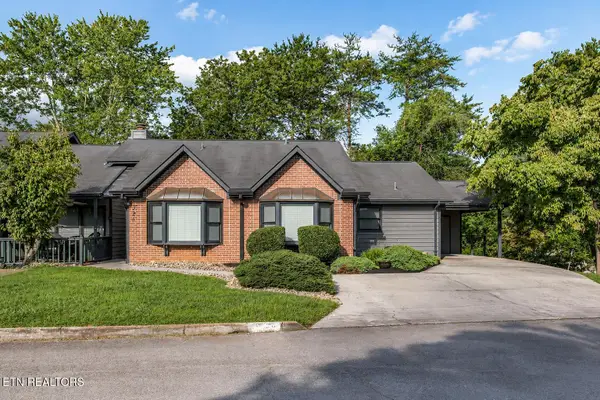 125 Blue Ridge Court, Oak Ridge, TN 37830