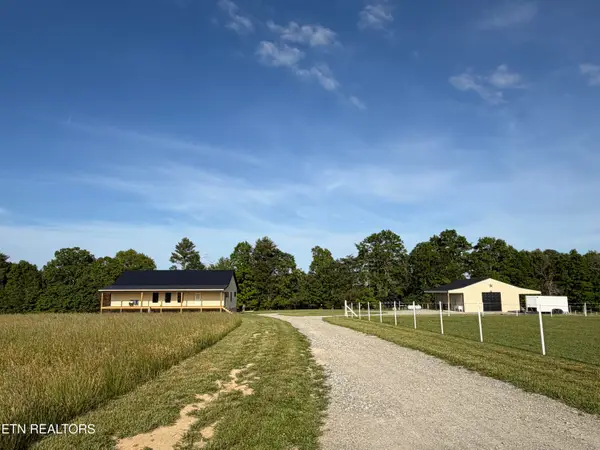 110 Don Conatser Rd, Allardt, TN 38504