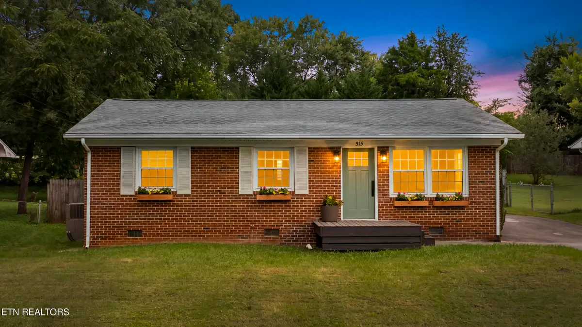 515 Goldfinch Ave, Knoxville, TN 37920 - #1