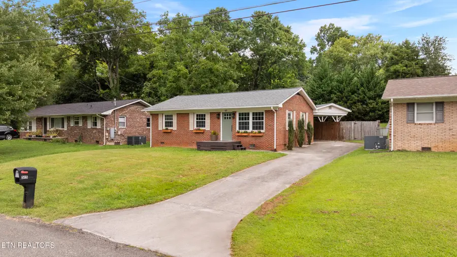 515 Goldfinch Ave, Knoxville, TN 37920 - #2