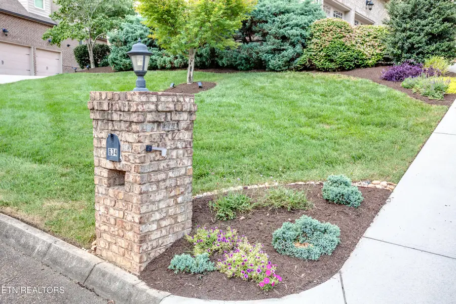 634 Oak Cove Lane, Knoxville, TN 37922 - #2