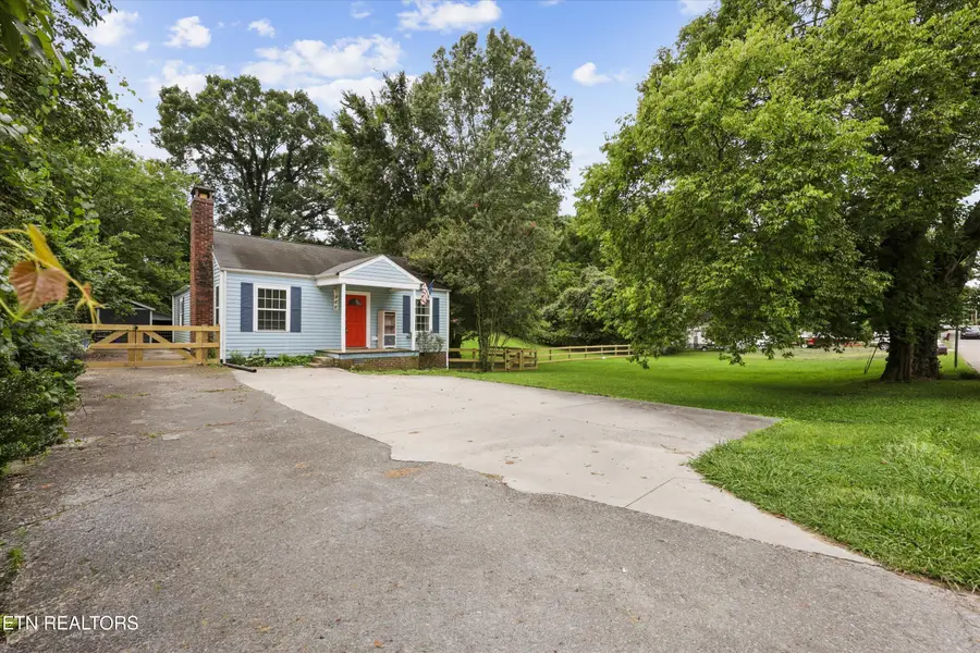966 Poplar St, Alcoa, TN 37701 - #3