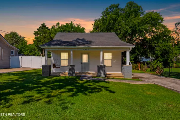 2609 NW Chillicothe St St, Knoxville, TN 37921