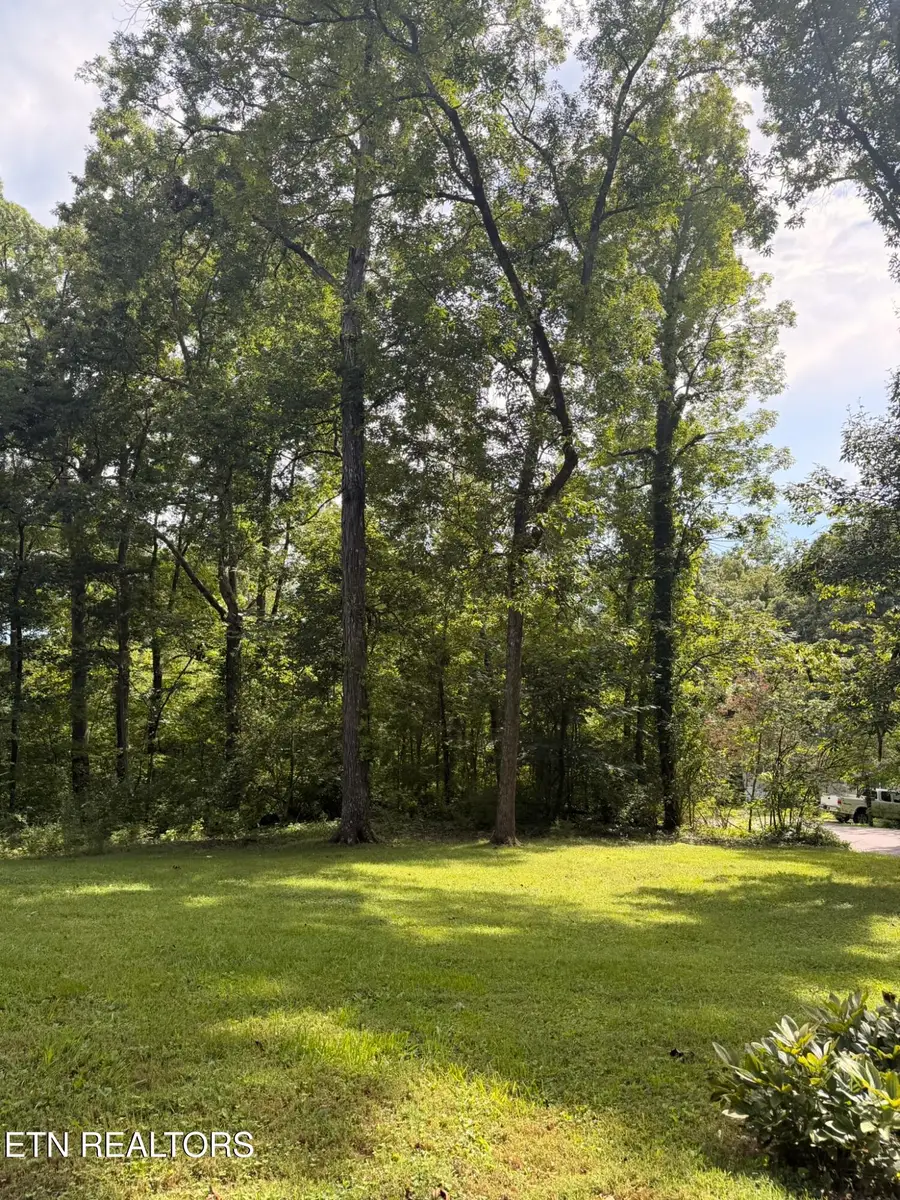 5704 Rockhaven Rd, Knoxville, TN 37920 - #2