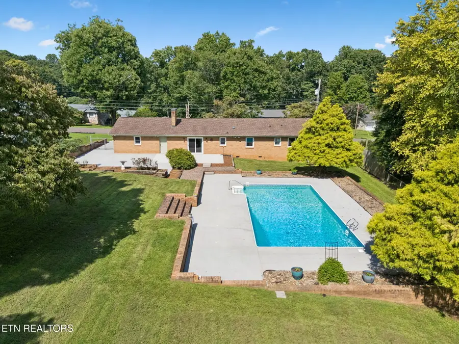 4640 Robindale Drive, Knoxville, TN 37921 - #2