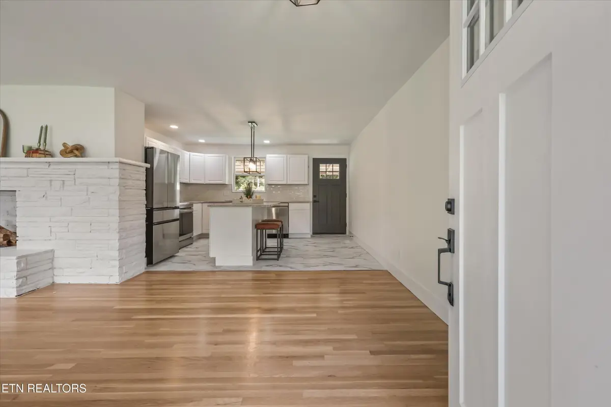 5728 Kentwood Rd, Knoxville, TN 37912 - #1