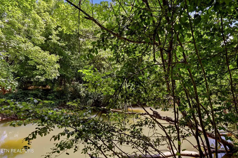 289 Midway Drive, Oliver Springs, TN 37840 - #2