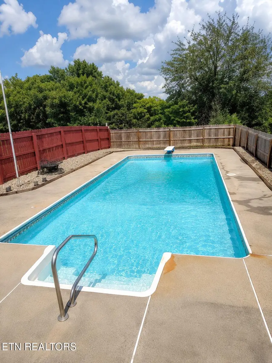 442 Wilaway Rd, Maryville, TN 37801 - #2