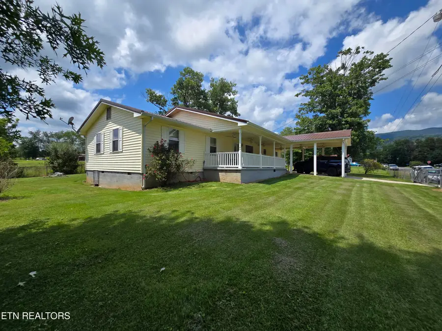 166 Snavely Rd, Ewing, VA 24248 - #3