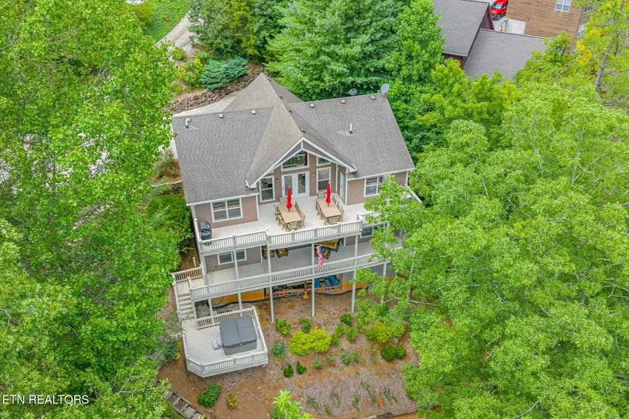 678 Waterfront Tr, Lafollette, TN 37766 - #3