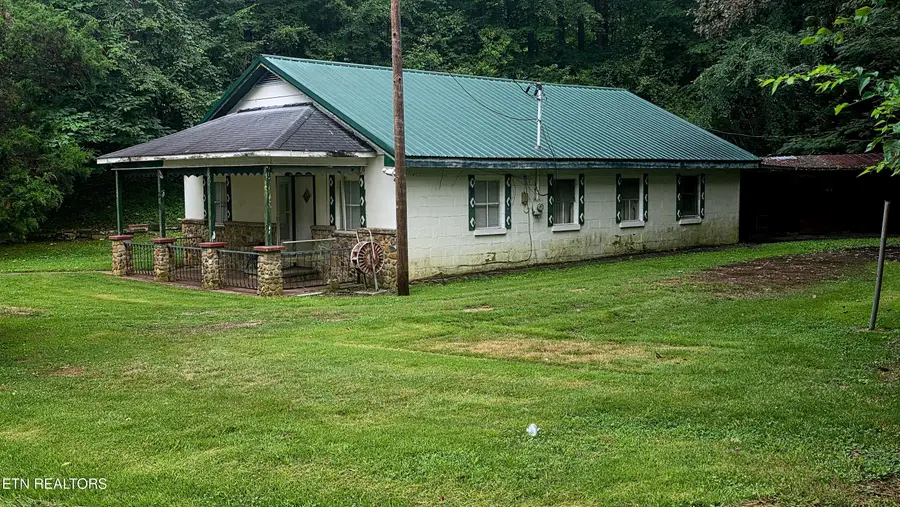 248 Walnut Grove Rd, Kingston, TN 37763 - #2