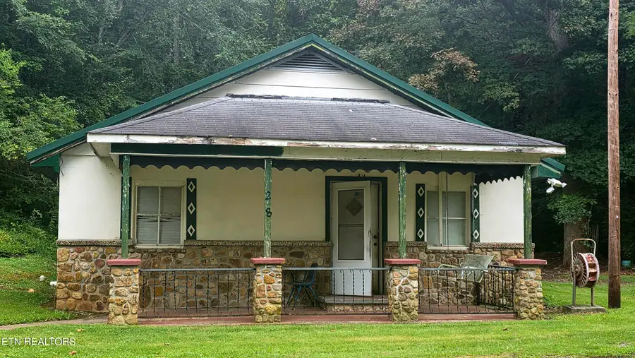 248 Walnut Grove Rd, Kingston, TN 37763 - #3