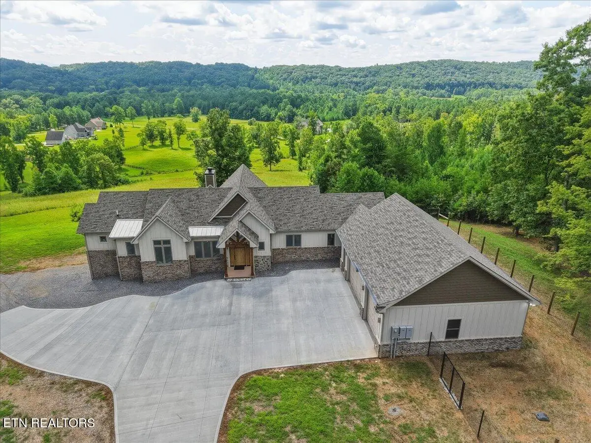 8345 Pine Grove Providence Rd, Loudon, TN 37774 - #1