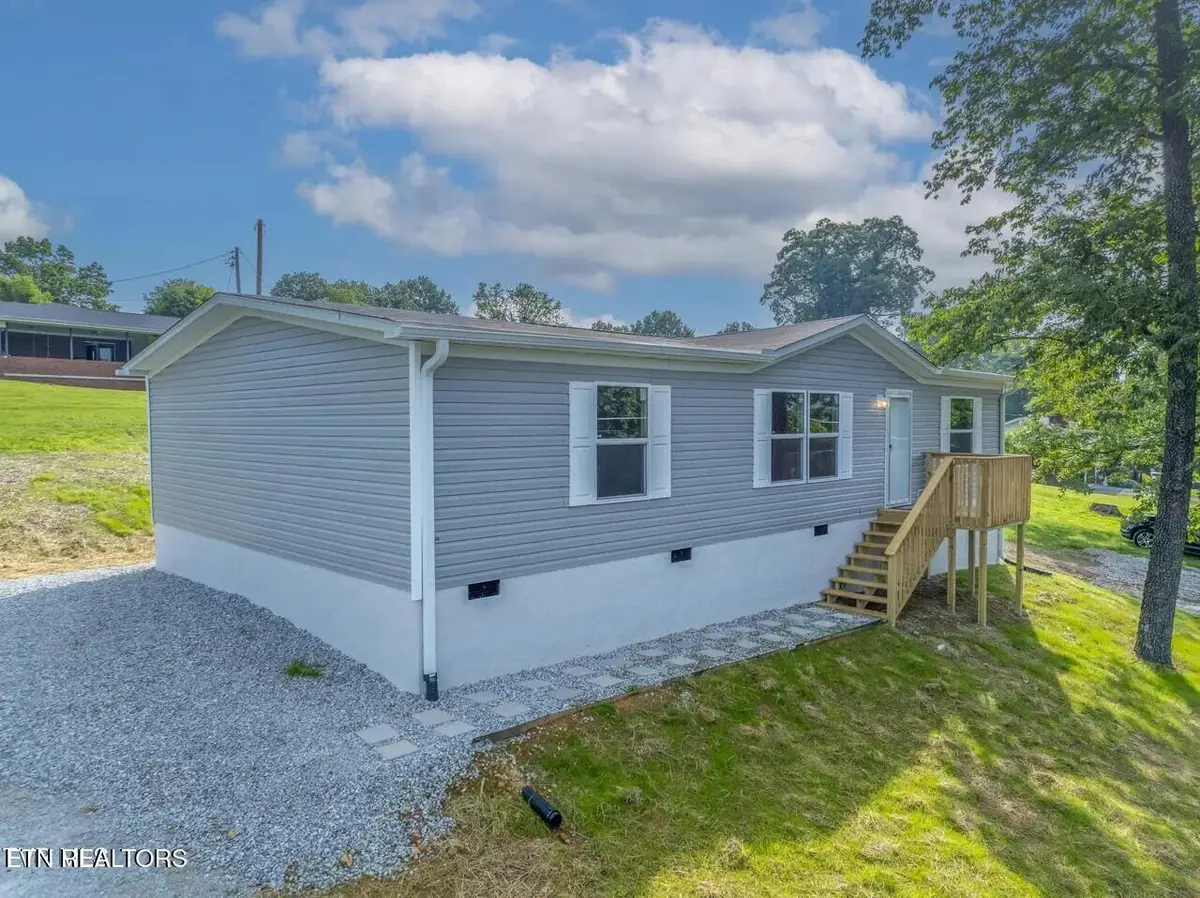 1826 Loop Rd, Lafollette, TN 37766 - #1