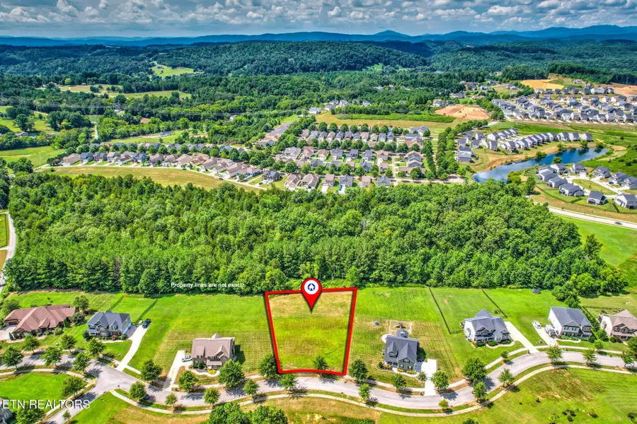 114 W Elderberry St, Oak Ridge, TN 37830 - #3