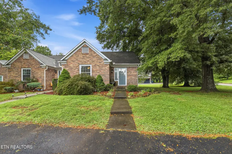 612 Idlewood Lane #Apt. D, Knoxville, TN 37923 - #2