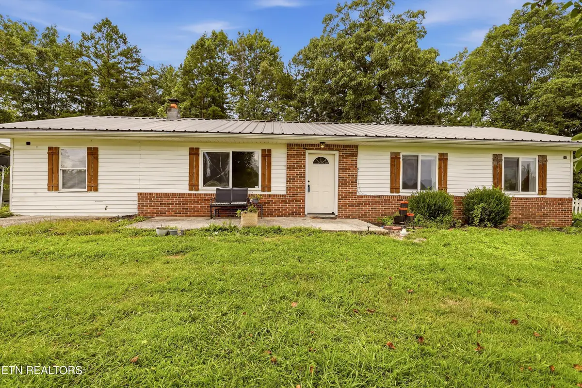 1563 Riggs Chapel Rd, Harriman, TN 37748 - #1