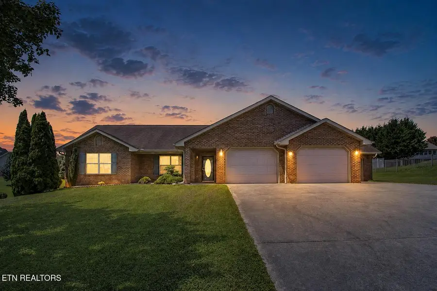 1251 Stewart St, Sevierville, TN 37876 - #2