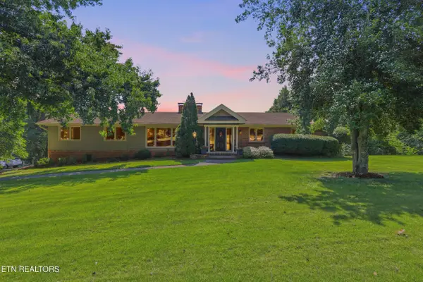 2127 Southwood Drive, Maryville, TN 37803