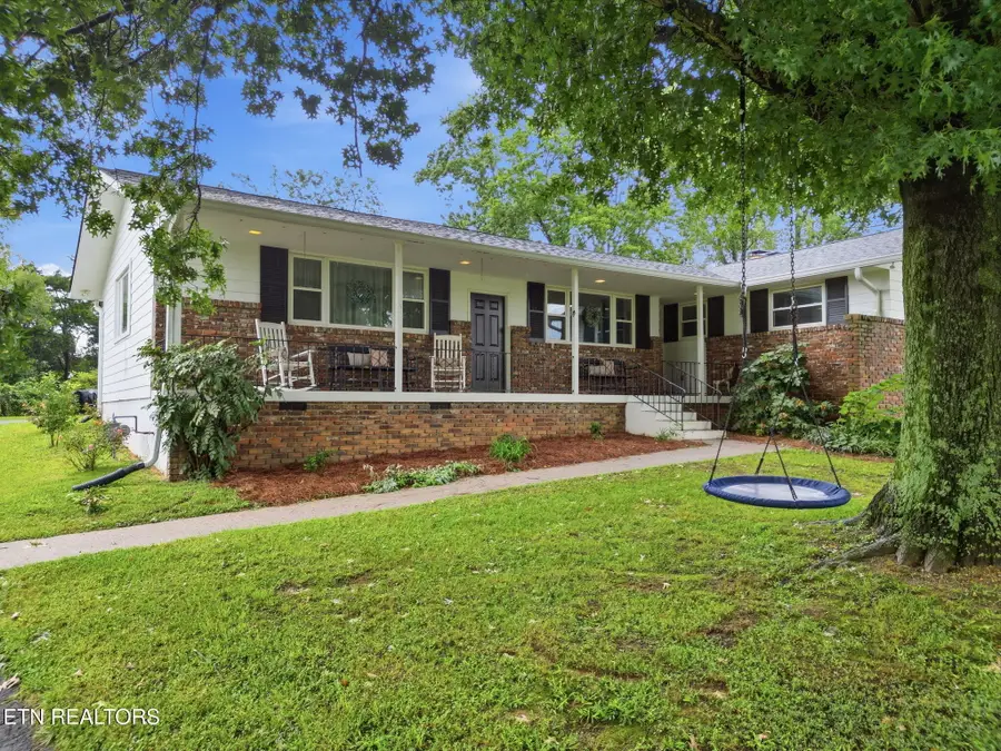 5421 Shenandoah Drive, Knoxville, TN 37909 - #2