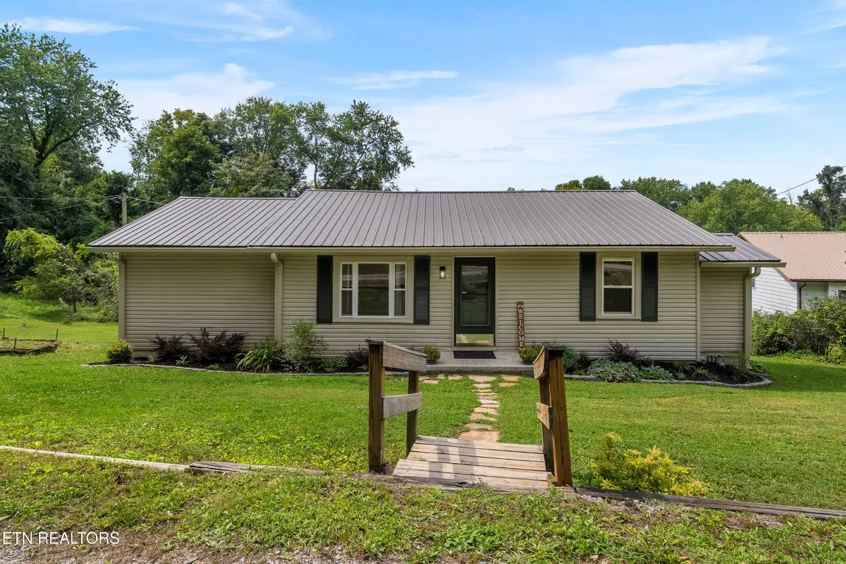 617 Hillside Rd, Rockwood, TN 37854 - #1