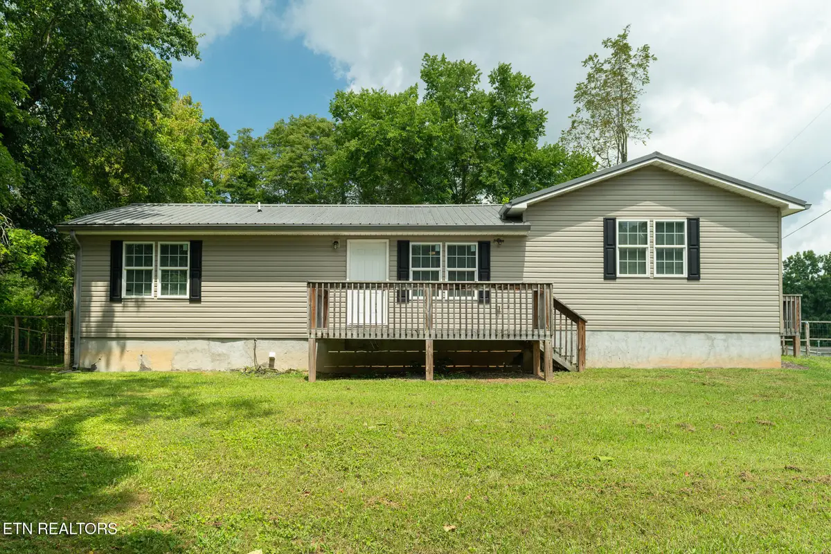 3406 Back Valley Rd, Speedwell, TN 37870 - #1