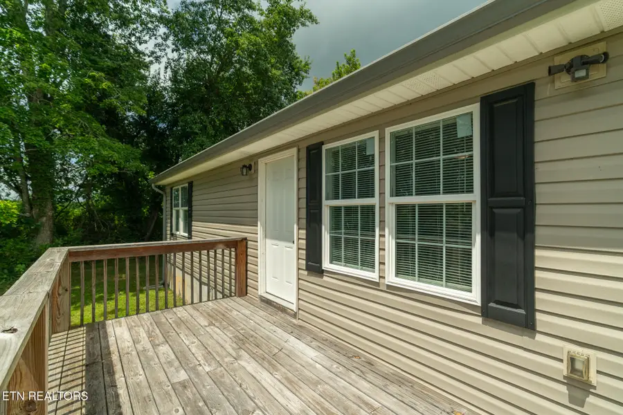 3406 Back Valley Rd, Speedwell, TN 37870 - #3