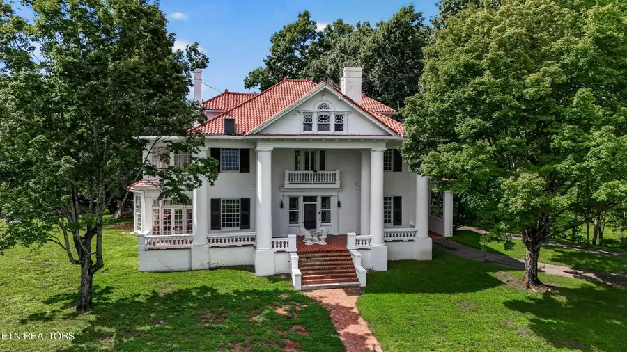 412 S Main St, Greeneville, TN 37743 - #3