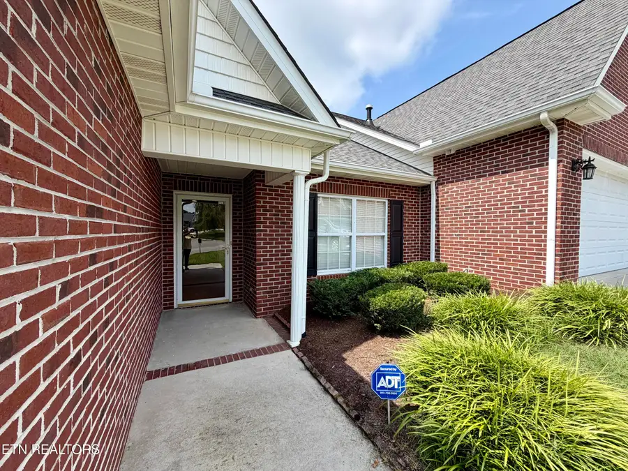 7823 Bethany Hills Rd, Knoxville, TN 37938 - #2
