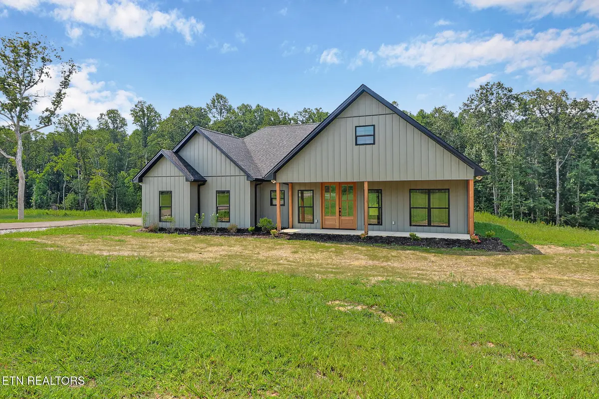 1458 Taylor Place Rd, Jamestown, TN 38556 - #1