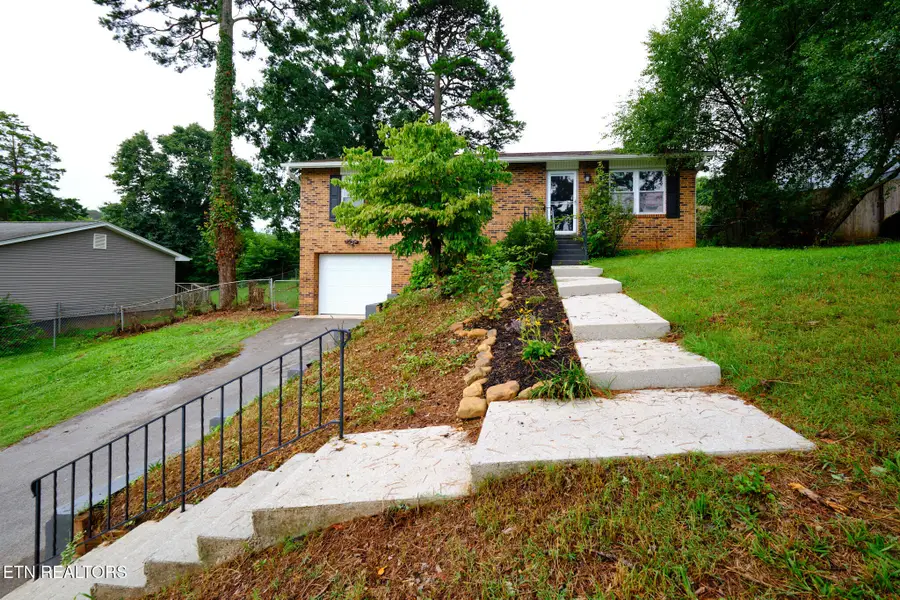 5408 Malmsbury Rd, Knoxville, TN 37921 - #3