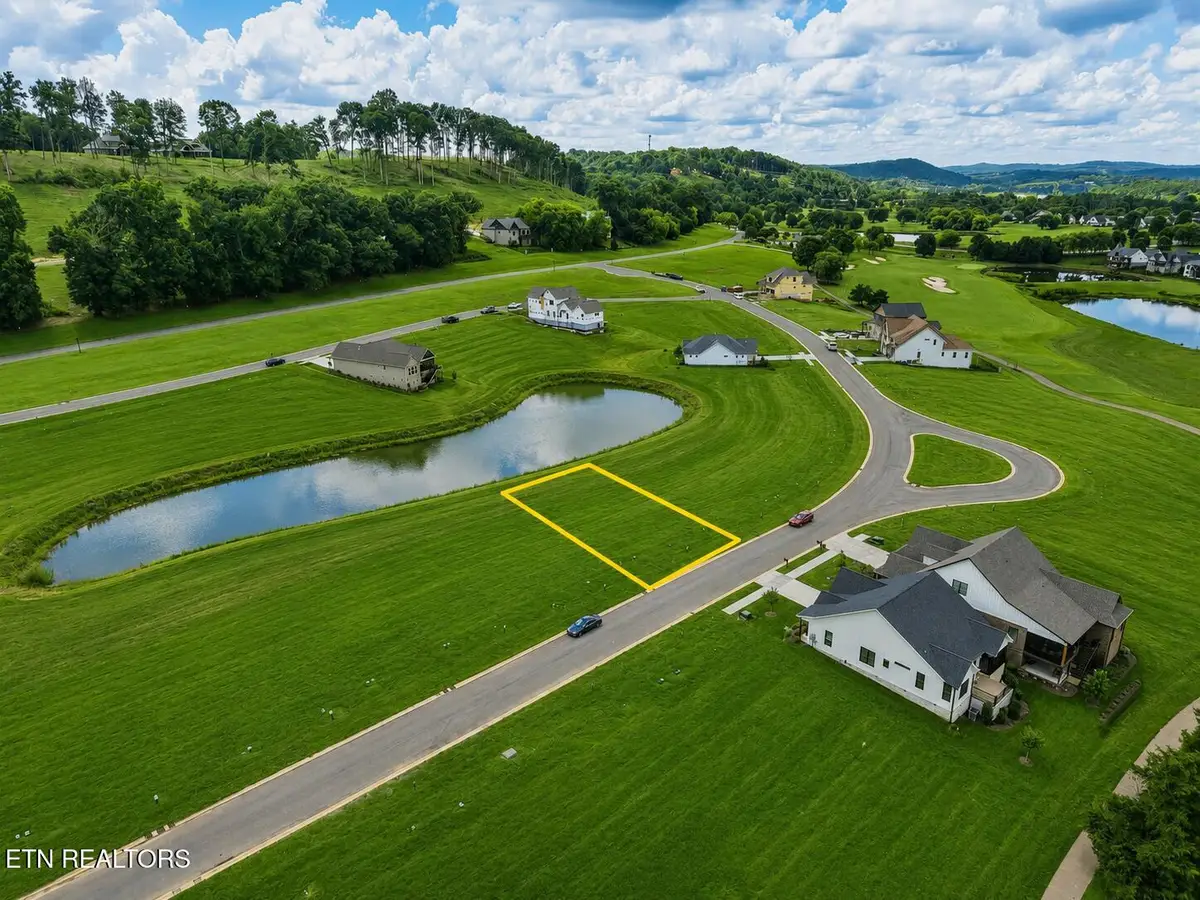 652 Black Bear Circle, Loudon, TN 37774 - #1