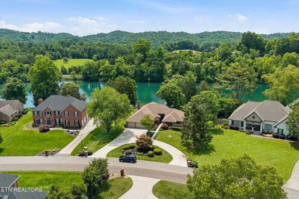 452 Mariner Point Drive, Clinton, TN 37716